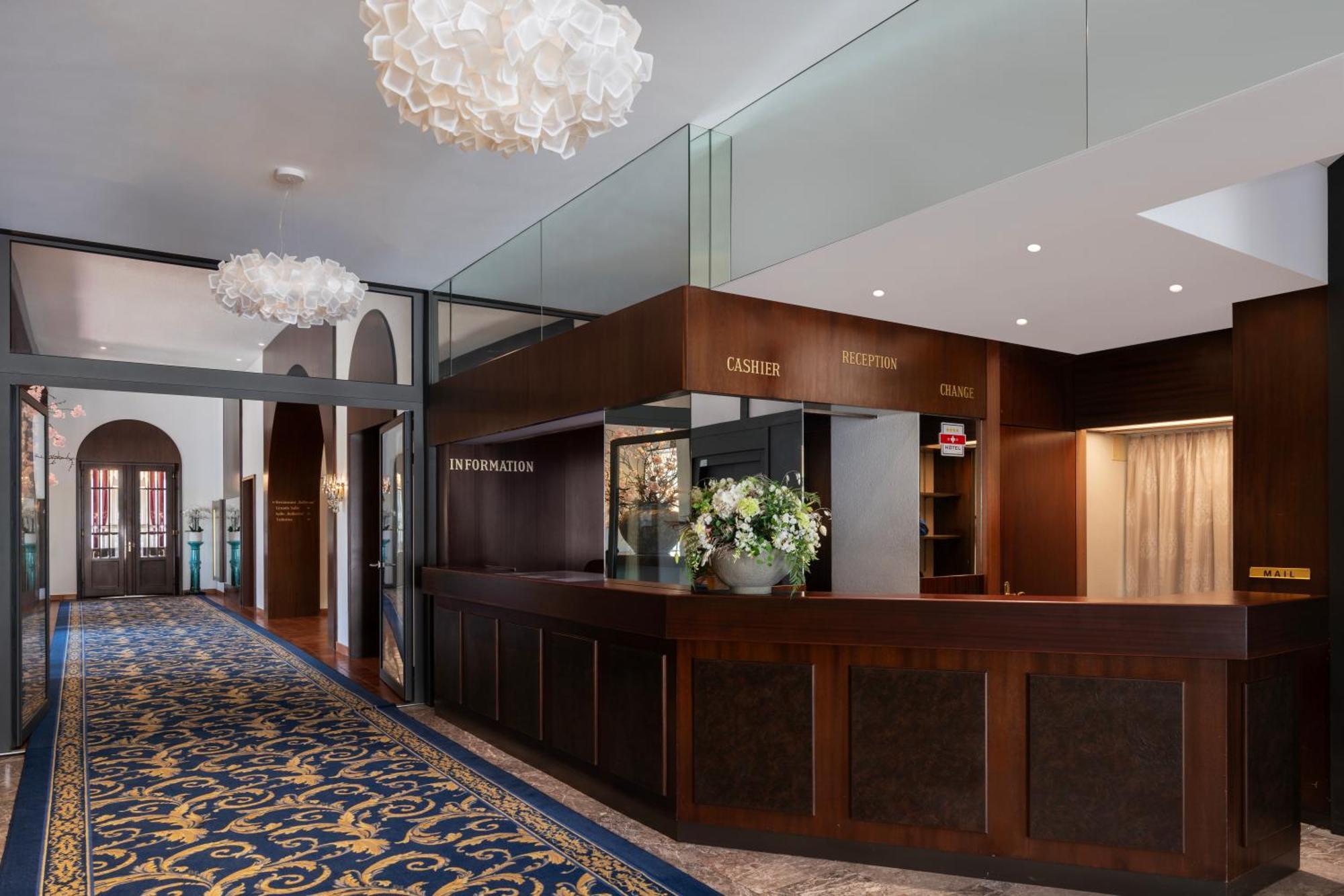 Grand Europe Hotel 4*
